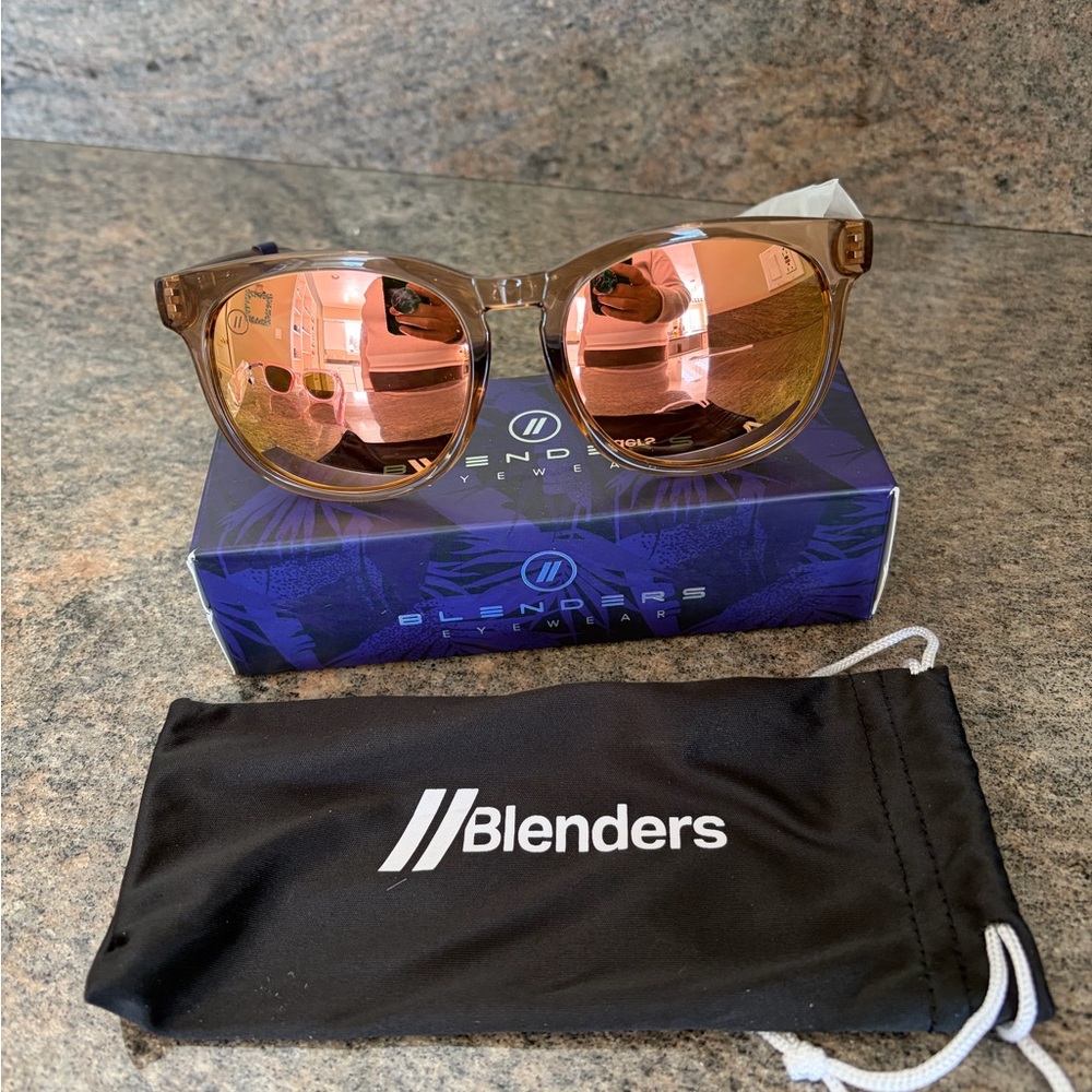 Blenders POLARIZED Brown Sunglasses with Rose Gold Lenses (flex hinges)